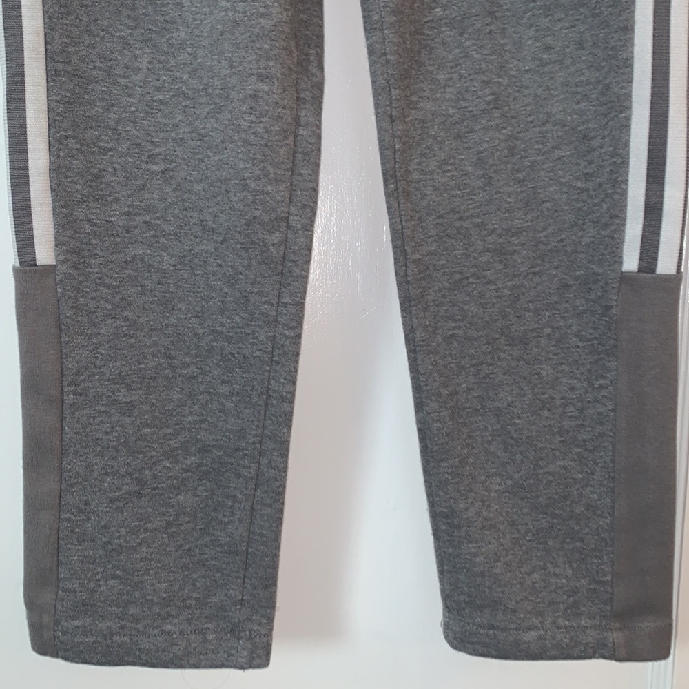 Adidas Gray Sweatpants w/Three-Stripe Design Medium 11/12 EUC - Picture 4 of 11